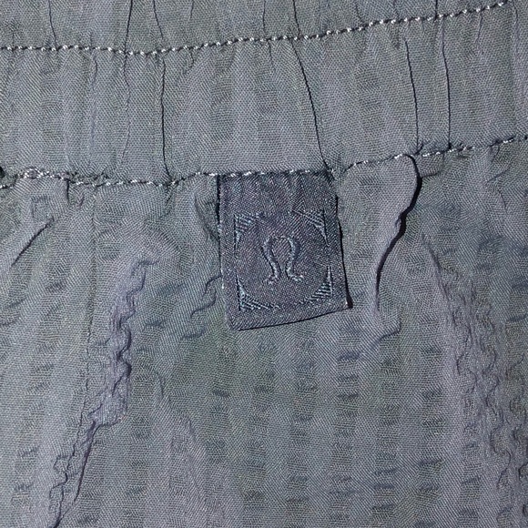 Lululemon Athletica Men’s Gray Pants - Picture 8 of 11